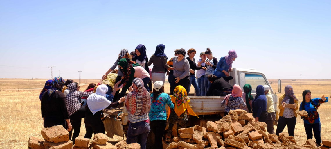 rojava jinwar ile ilgili görsel sonucu