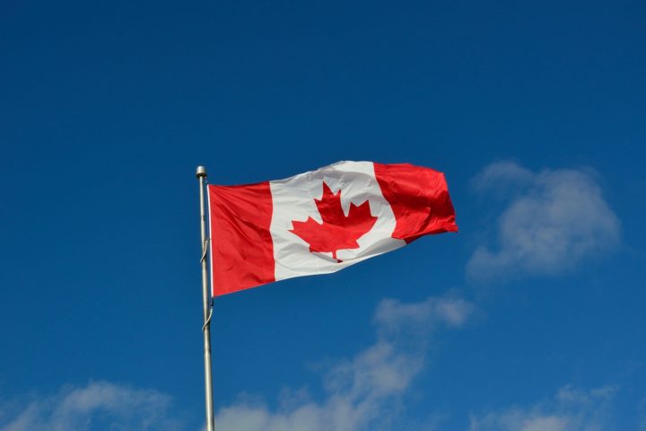 canadian-flag-g64c03af49_1920